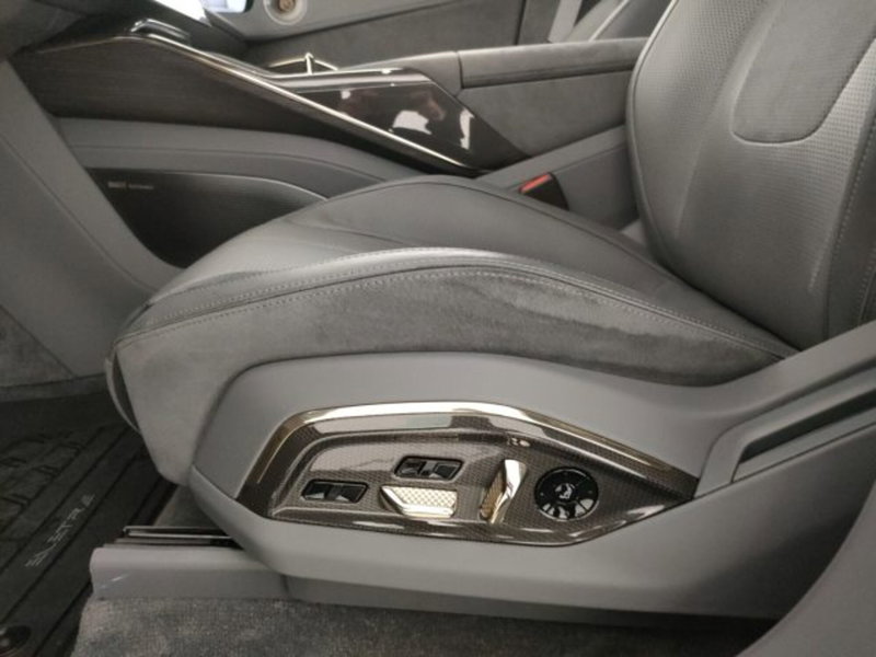 Lotus Eletre usata a Modena (14)