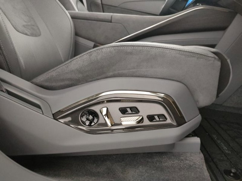 Lotus Eletre usata a Modena (15)