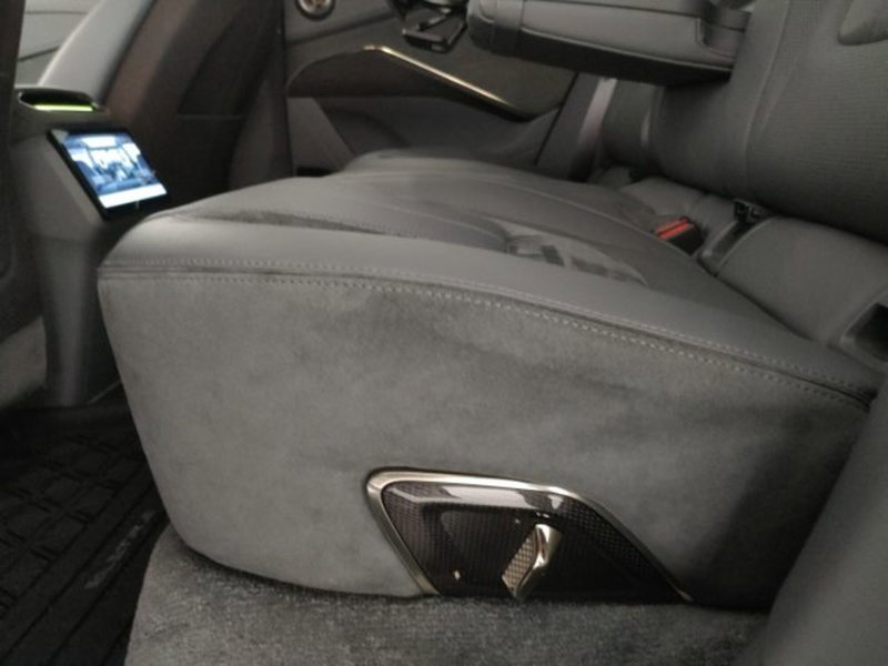 Lotus Eletre usata a Modena (16)