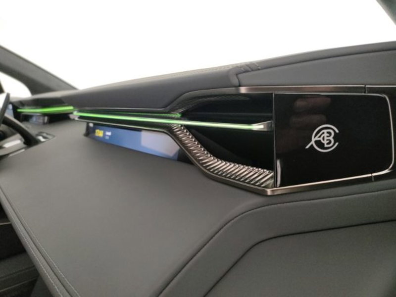 Lotus Eletre usata a Modena (19)