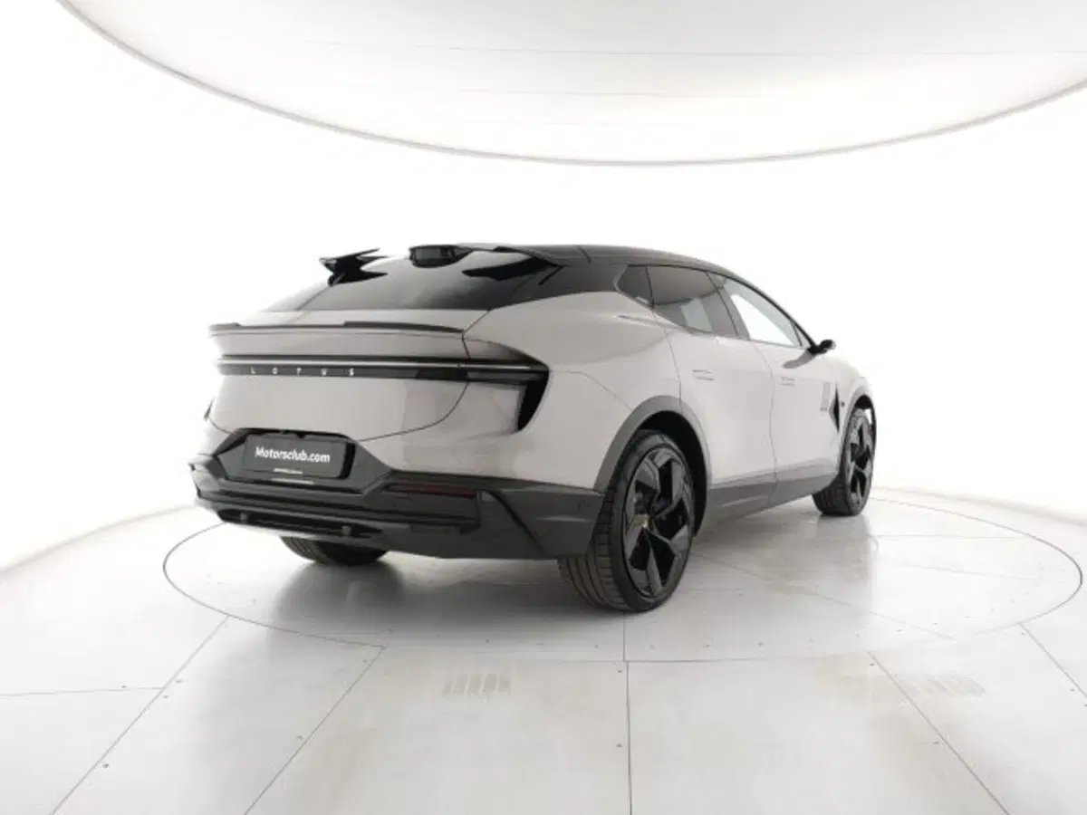 Lotus Eletre usata a Modena (3)