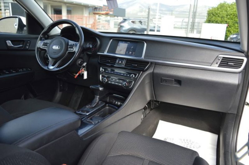Kia Optima usata a Latina (9)