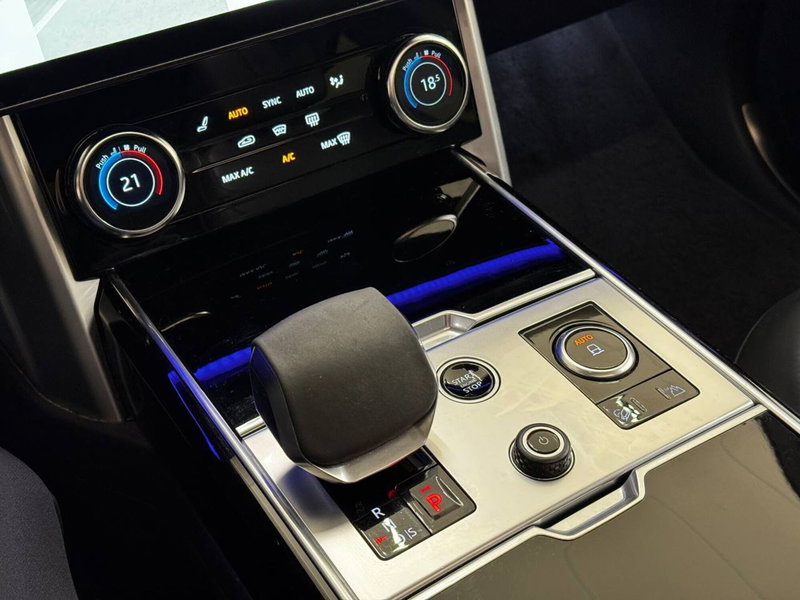 Land Rover Range Rover usata a Savona (12)