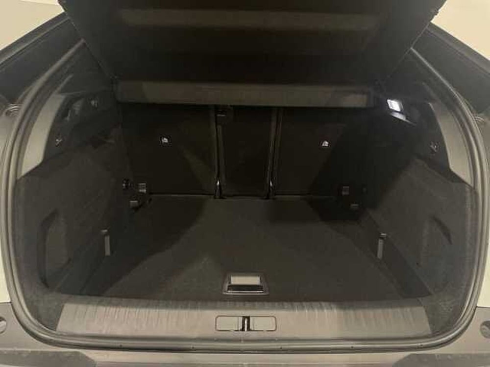 Peugeot 3008 nuova a Salerno (7)