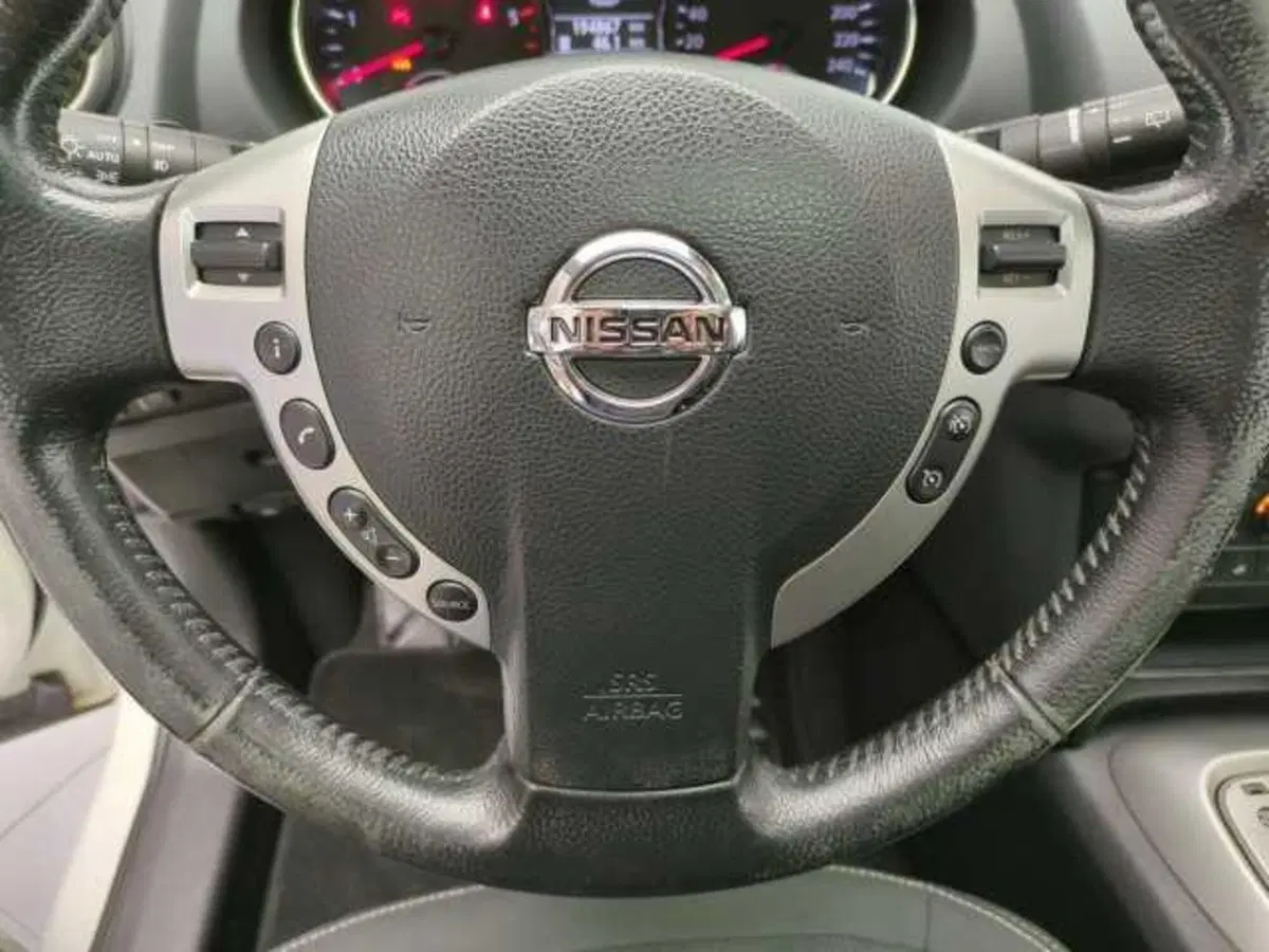 Nissan Qashqai usata a Avellino (14)