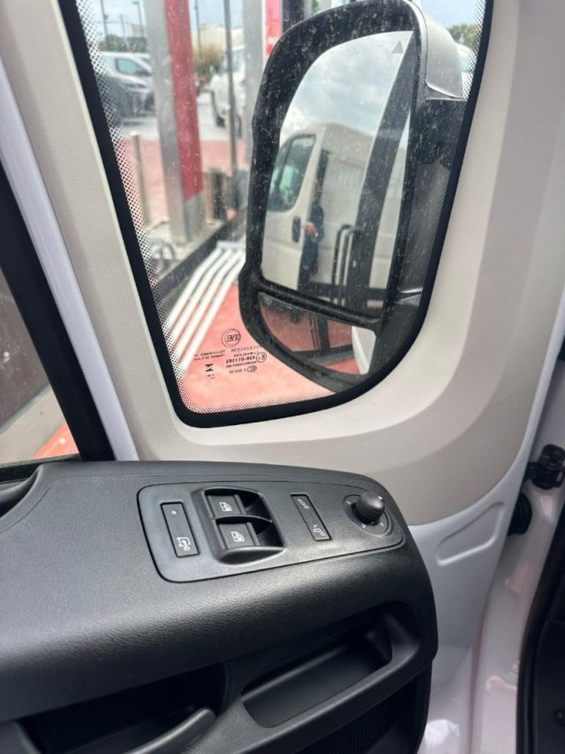 Toyota Proace Max Furgone nuova a Roma (10)