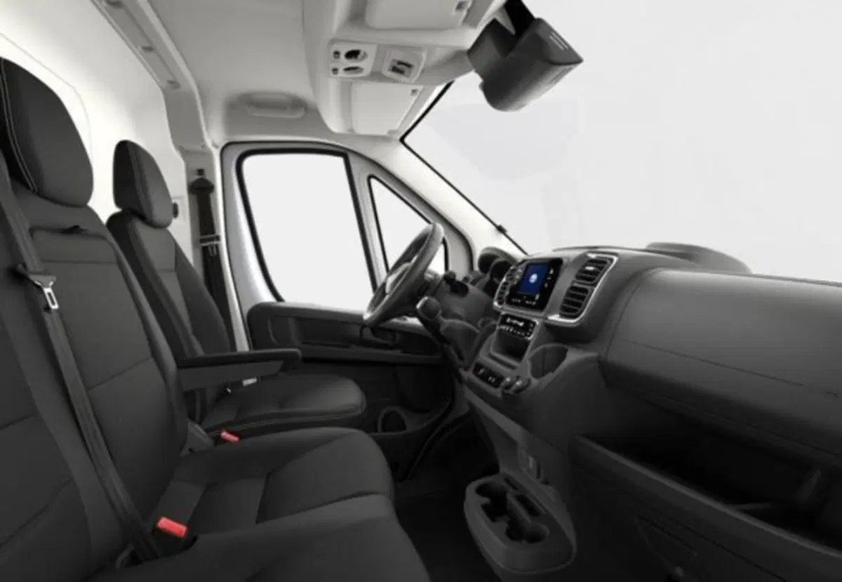 Toyota Proace Max Furgone nuova a Roma (12)