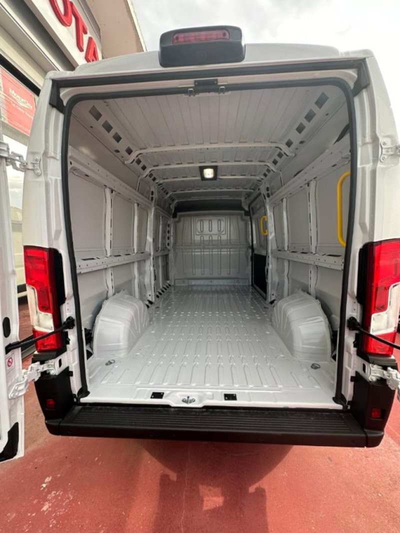 Toyota Proace Max Furgone nuova a Roma (6)