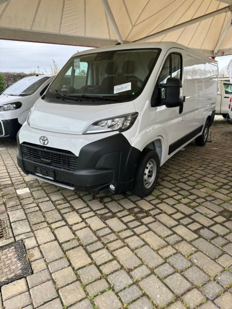 Toyota Proace Max Furgone nuova a Roma