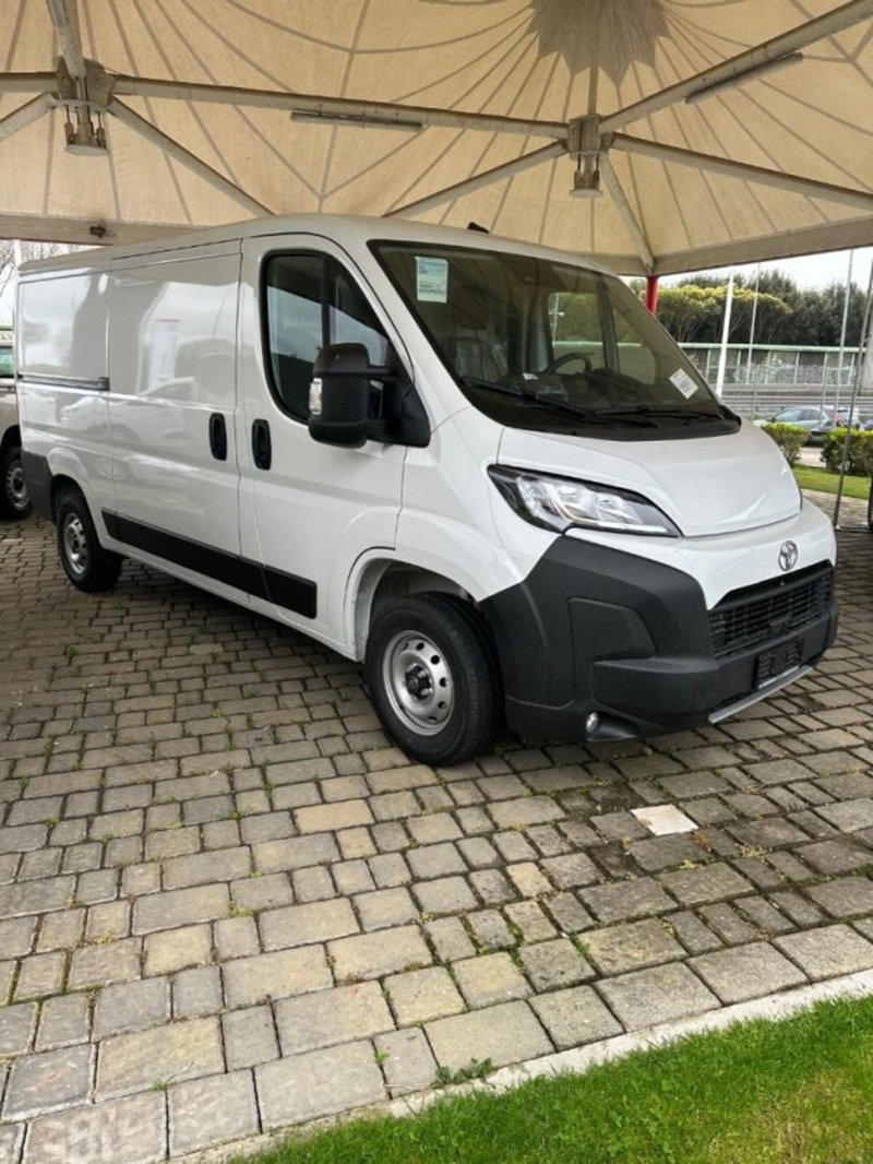 Toyota Proace Max Furgone nuova a Roma (2)