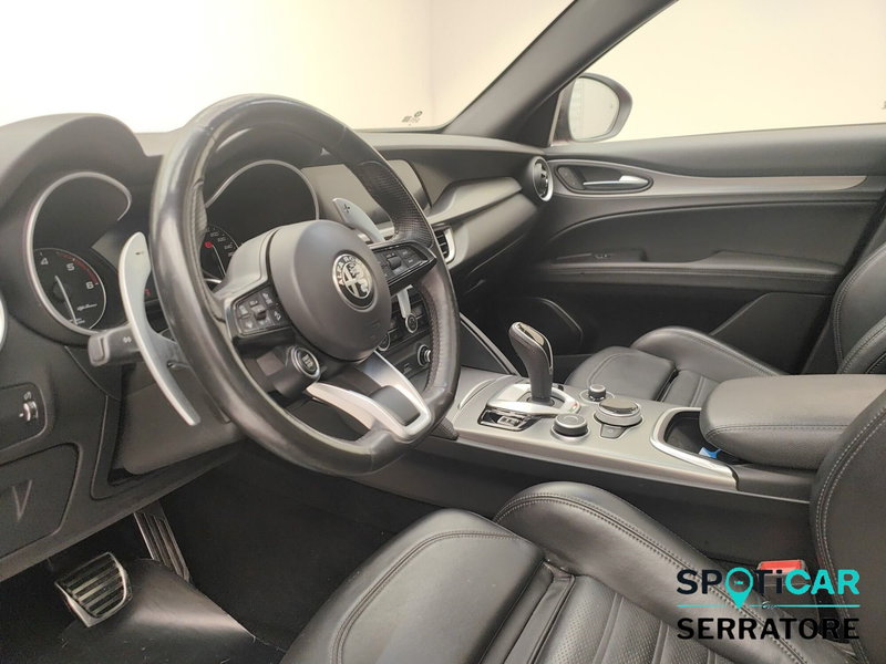 Alfa Romeo Stelvio usata a Como (7)