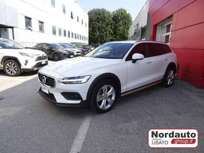 Volvo V60 Cross Country D4 AWD Geartronic Plus del 2020 usata a Montebelluna