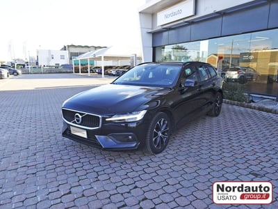 Volvo V60 D3 Momentum Business del 2019 usata a Montebelluna