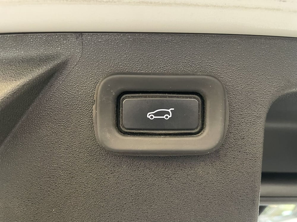 Land Rover Discovery Sport usata a Treviso (15)