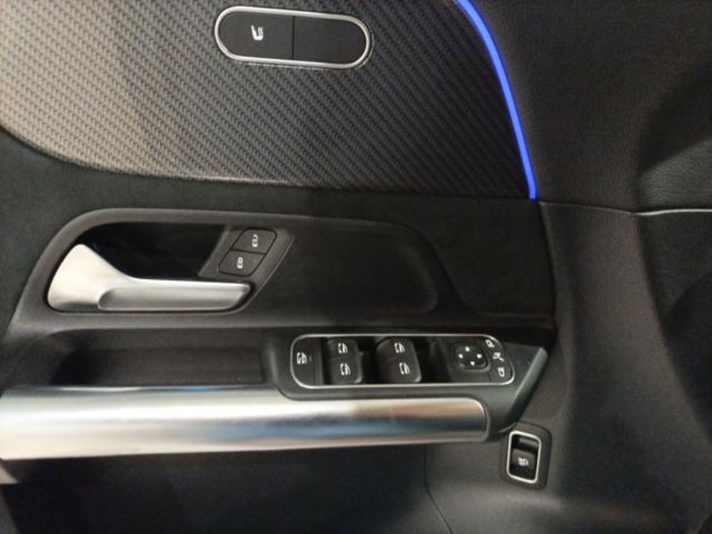 Mercedes-Benz GLA SUV usata a Milano (16)