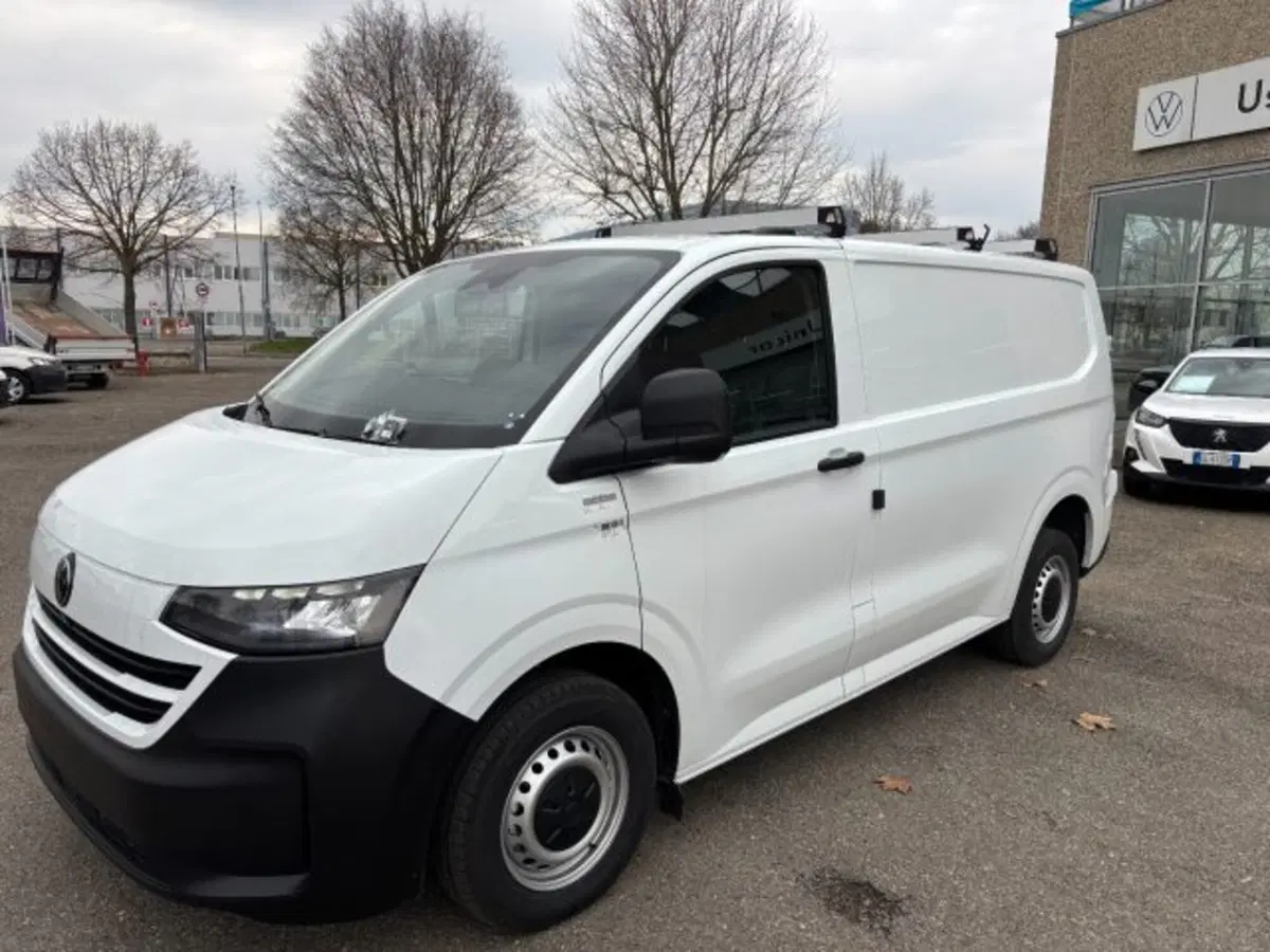Volkswagen Veicoli Commerciali Transporter Furgone nuova a Cuneo
