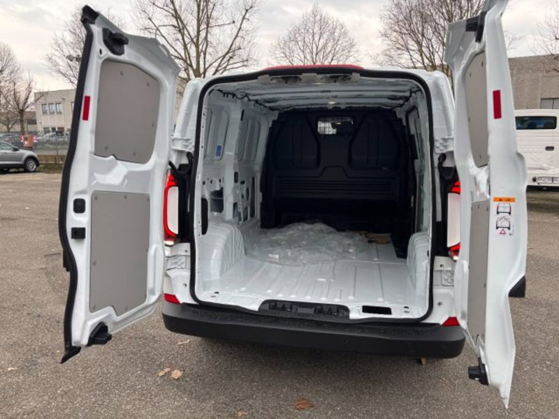 Volkswagen Veicoli Commerciali Transporter Furgone nuova a Cuneo (7)