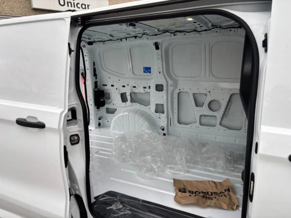 Volkswagen Veicoli Commerciali Transporter Furgone nuova a Cuneo (8)