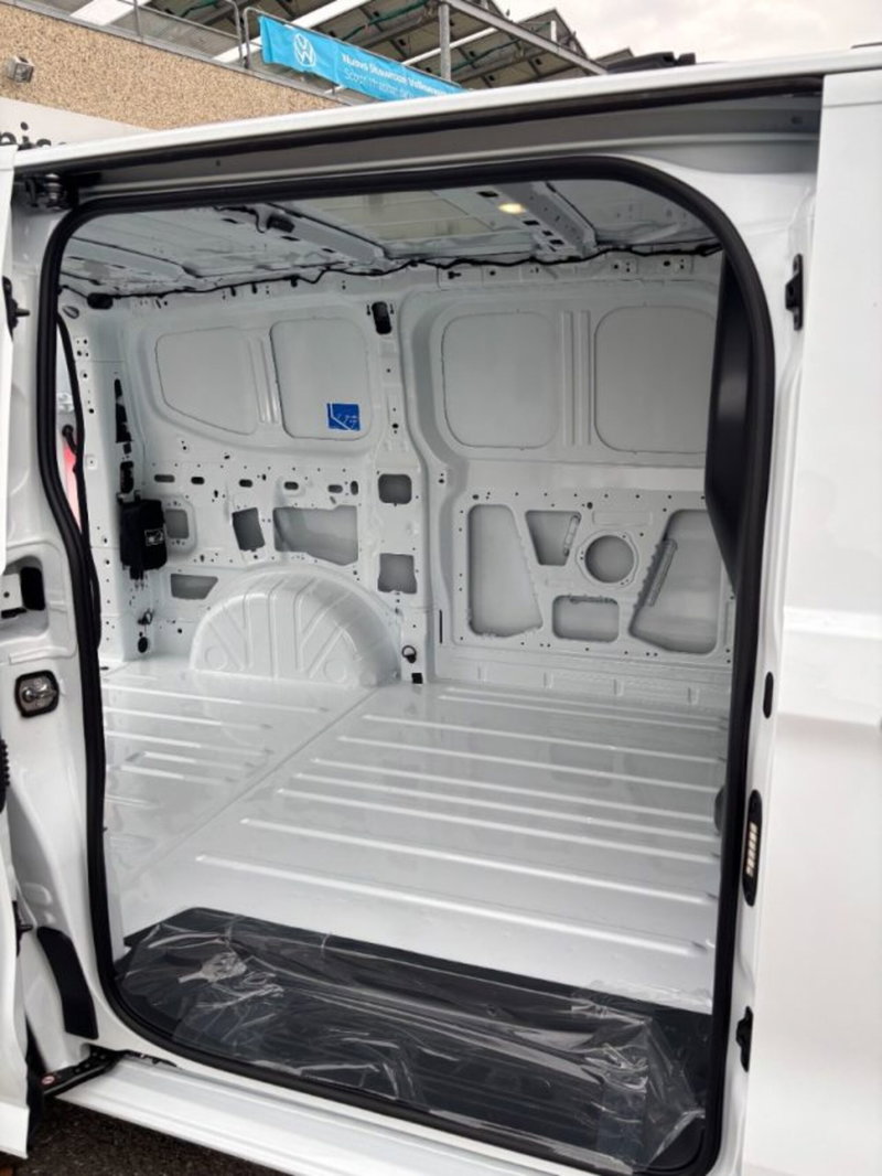 Volkswagen Veicoli Commerciali Transporter Furgone nuova a Cuneo (9)