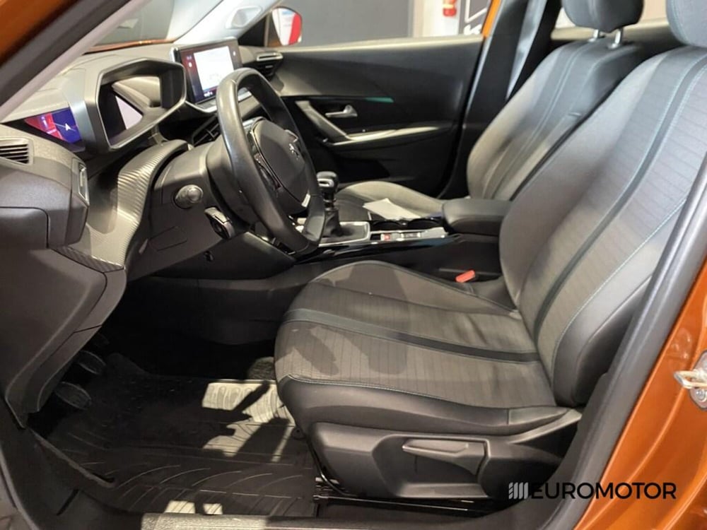 Peugeot 2008 usata a Bari (13)