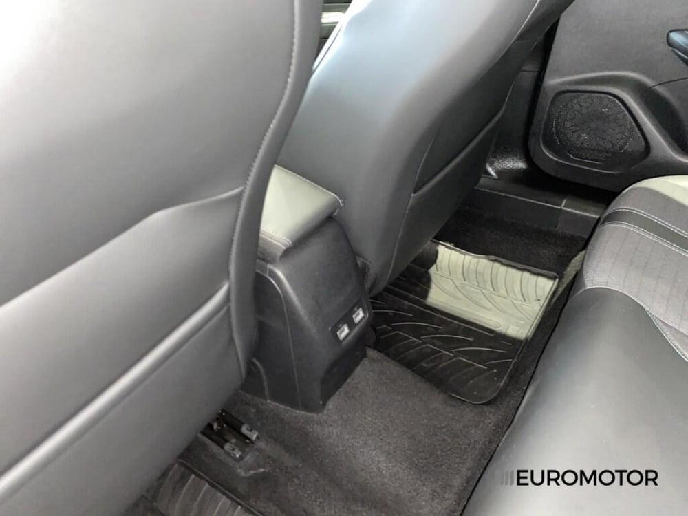 Peugeot 2008 usata a Bari (15)