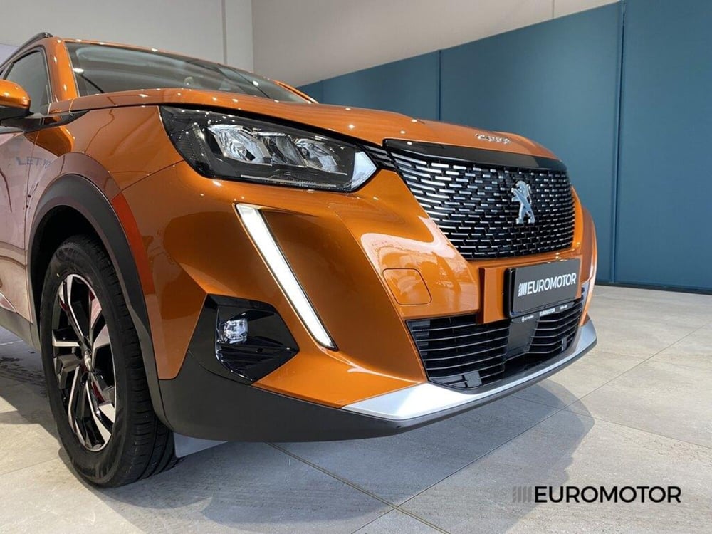 Peugeot 2008 usata a Bari (4)