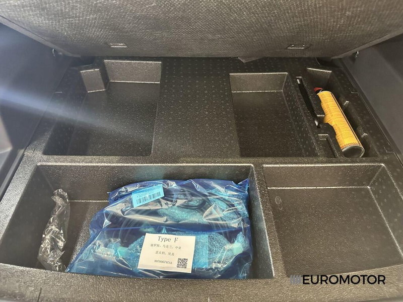 Jaecoo Jaecoo 7 Super Hybrid nuova a Bari (14)