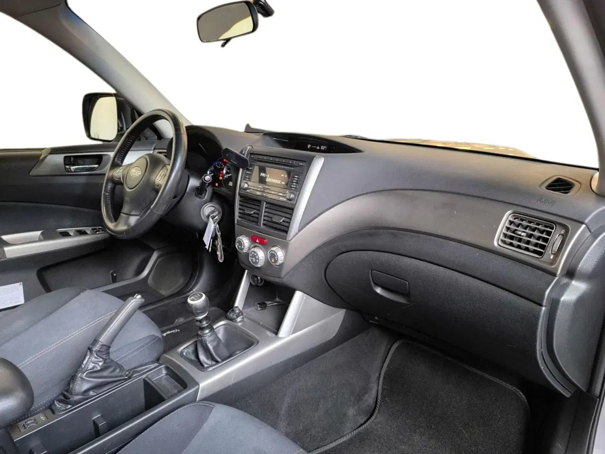Subaru Forester usata a Udine (11)