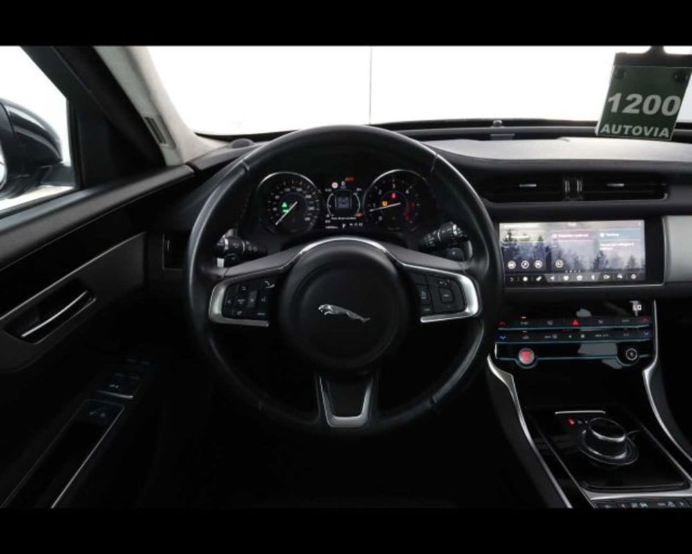 Jaguar XF Sportbrake usata a Bologna (12)