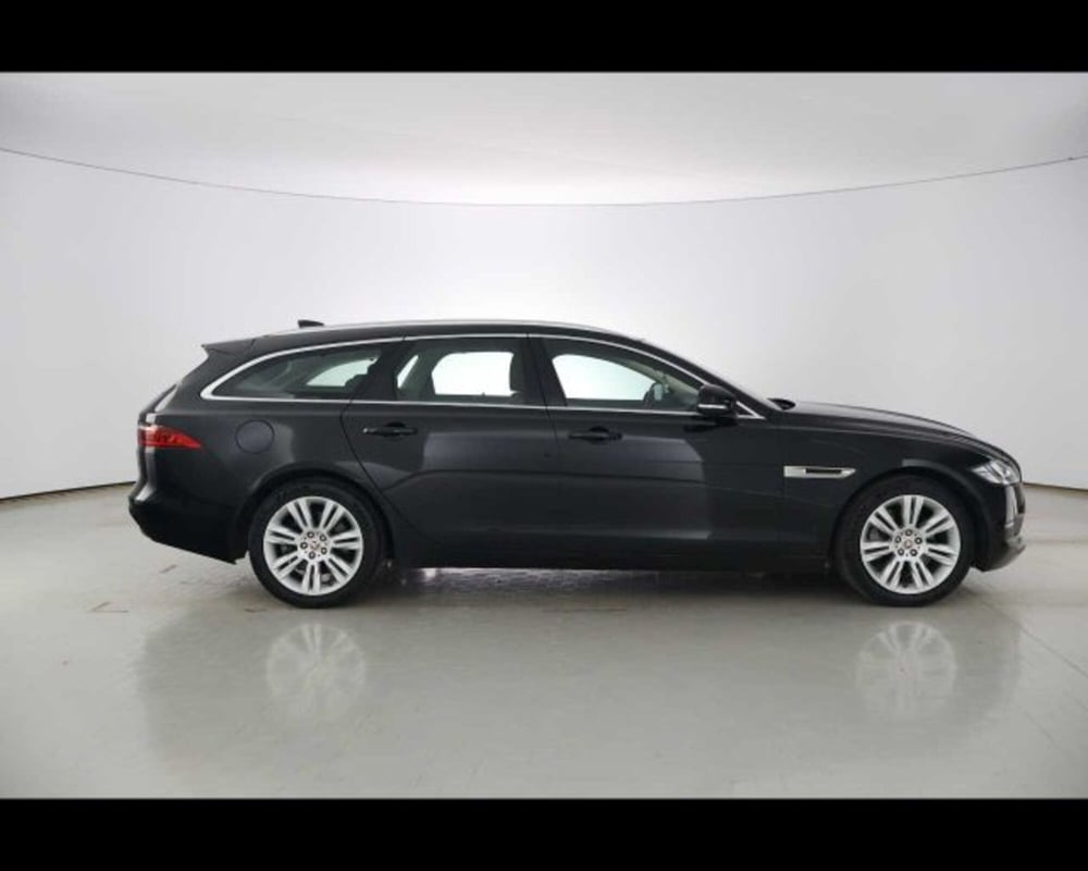 Jaguar XF Sportbrake usata a Bologna (4)