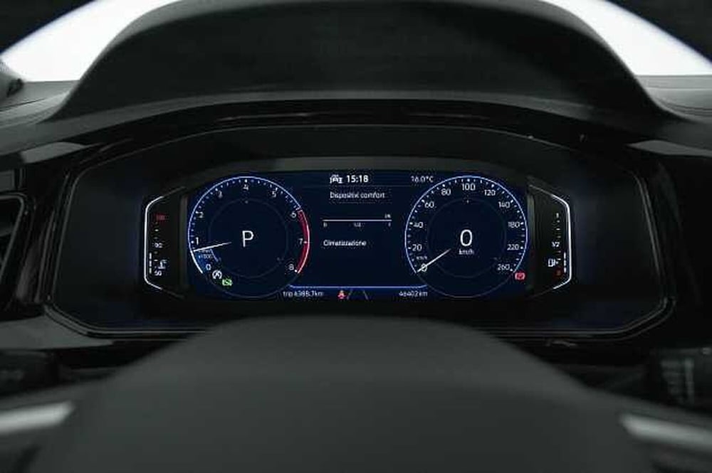 Volkswagen T-Roc usata a Como (19)
