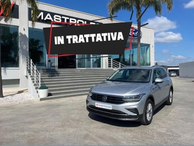 Volkswagen Tiguan 2.0 TDI 150 CV SCR DSG 4MOTION Life del 2022 usata a Tricase