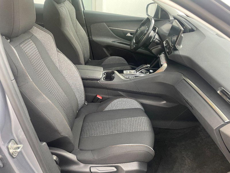 Peugeot 3008 usata a Lecce (18)