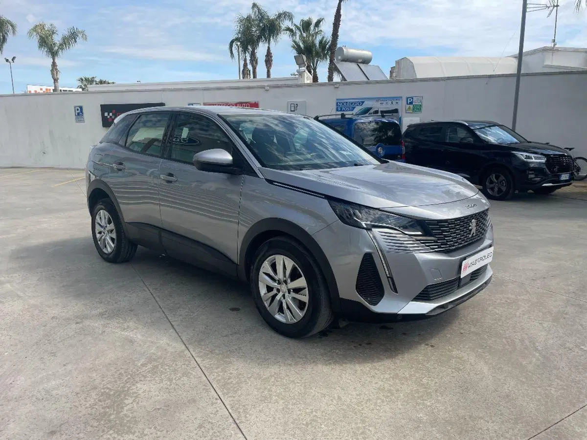 Peugeot 3008 usata a Lecce (8)