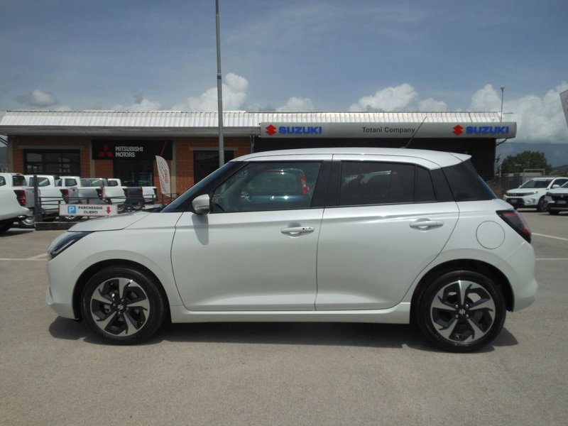 Suzuki Swift nuova a L'Aquila (12)