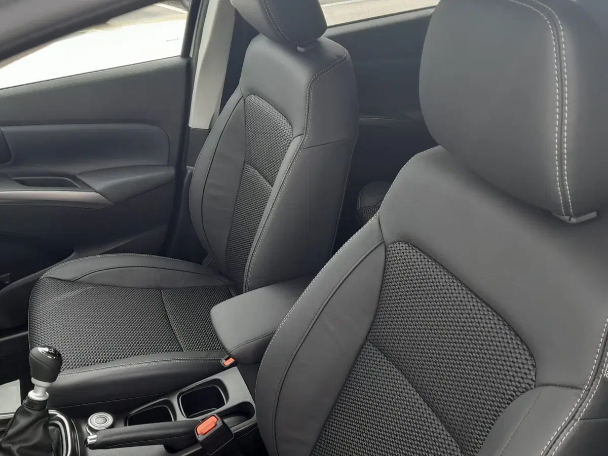 Suzuki S-Cross nuova a L'Aquila (13)