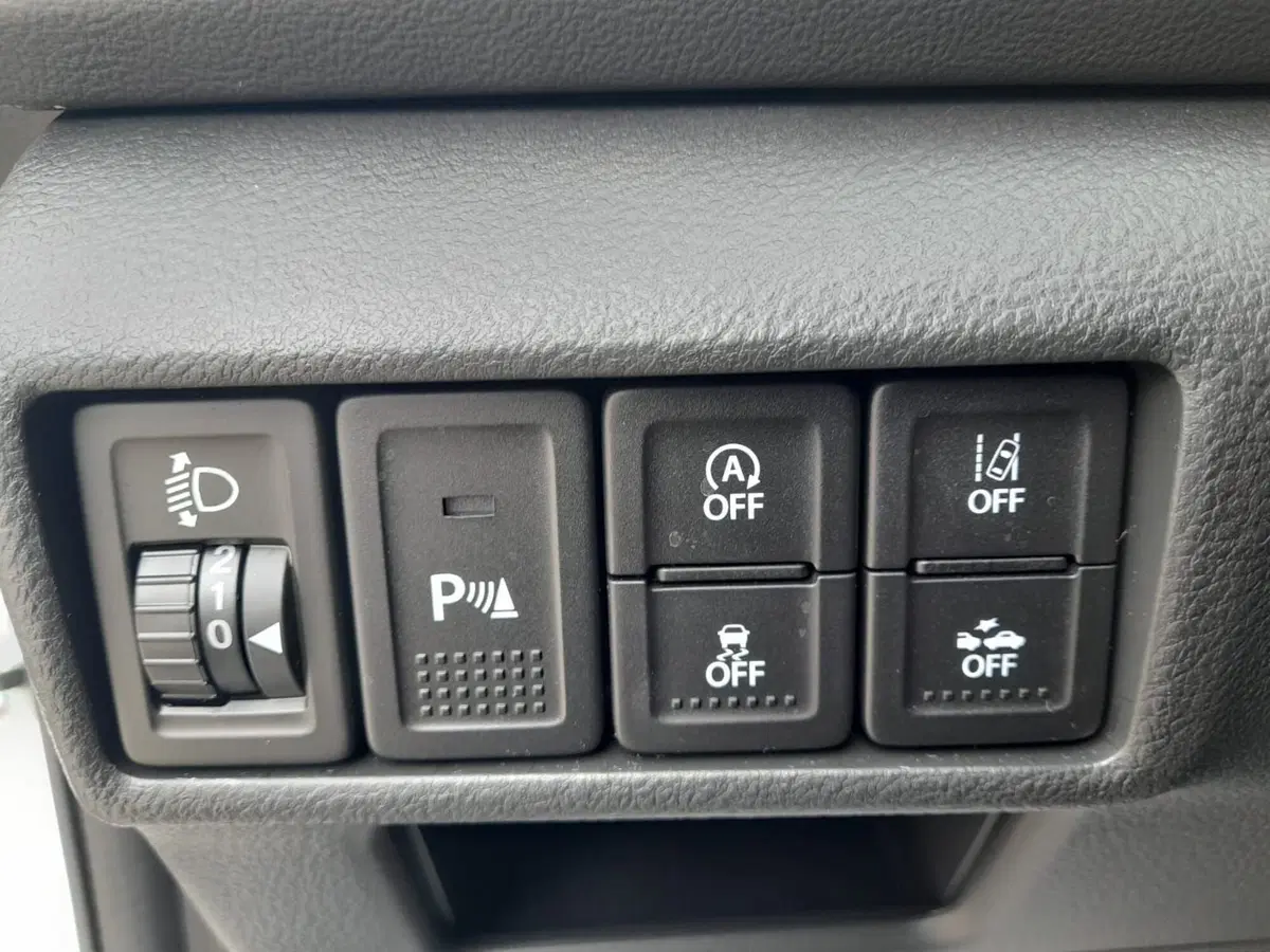 Suzuki S-Cross nuova a L'Aquila (14)