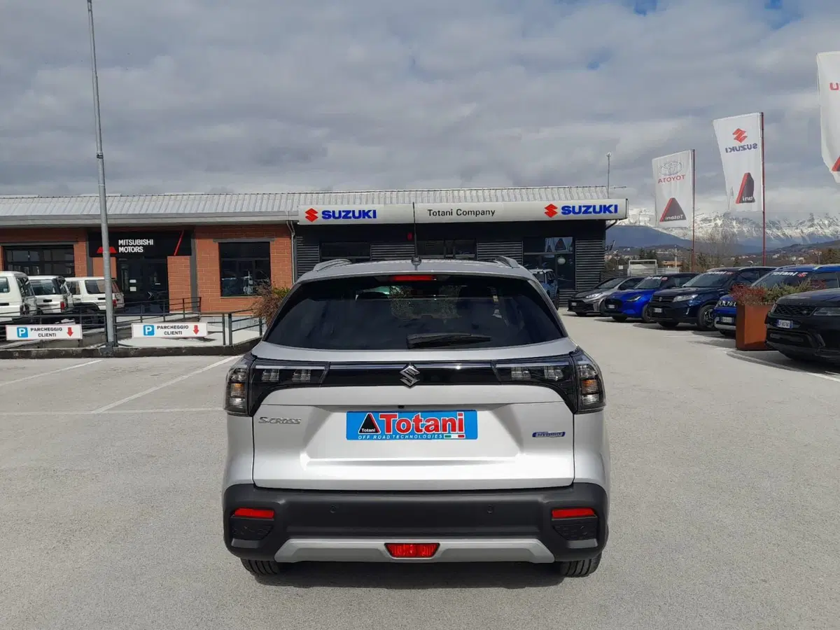 Suzuki S-Cross nuova a L'Aquila (5)