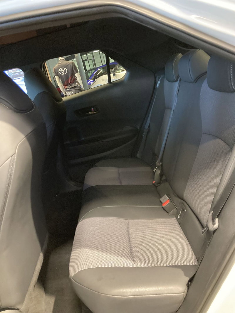 Toyota Toyota C-HR nuova a Barletta-Andria-Trani (5)
