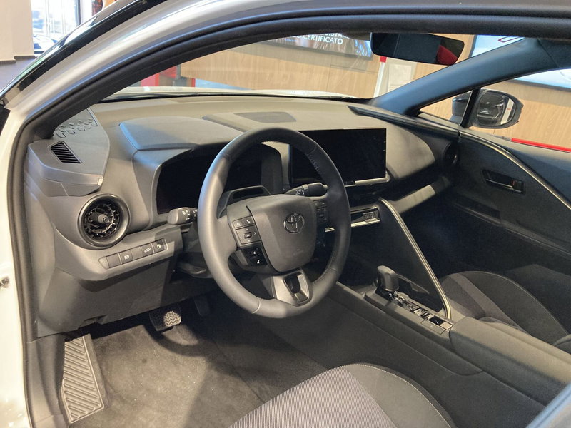 Toyota Toyota C-HR nuova a Barletta-Andria-Trani (7)
