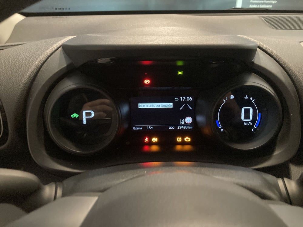 Toyota Yaris usata a Barletta-Andria-Trani (12)