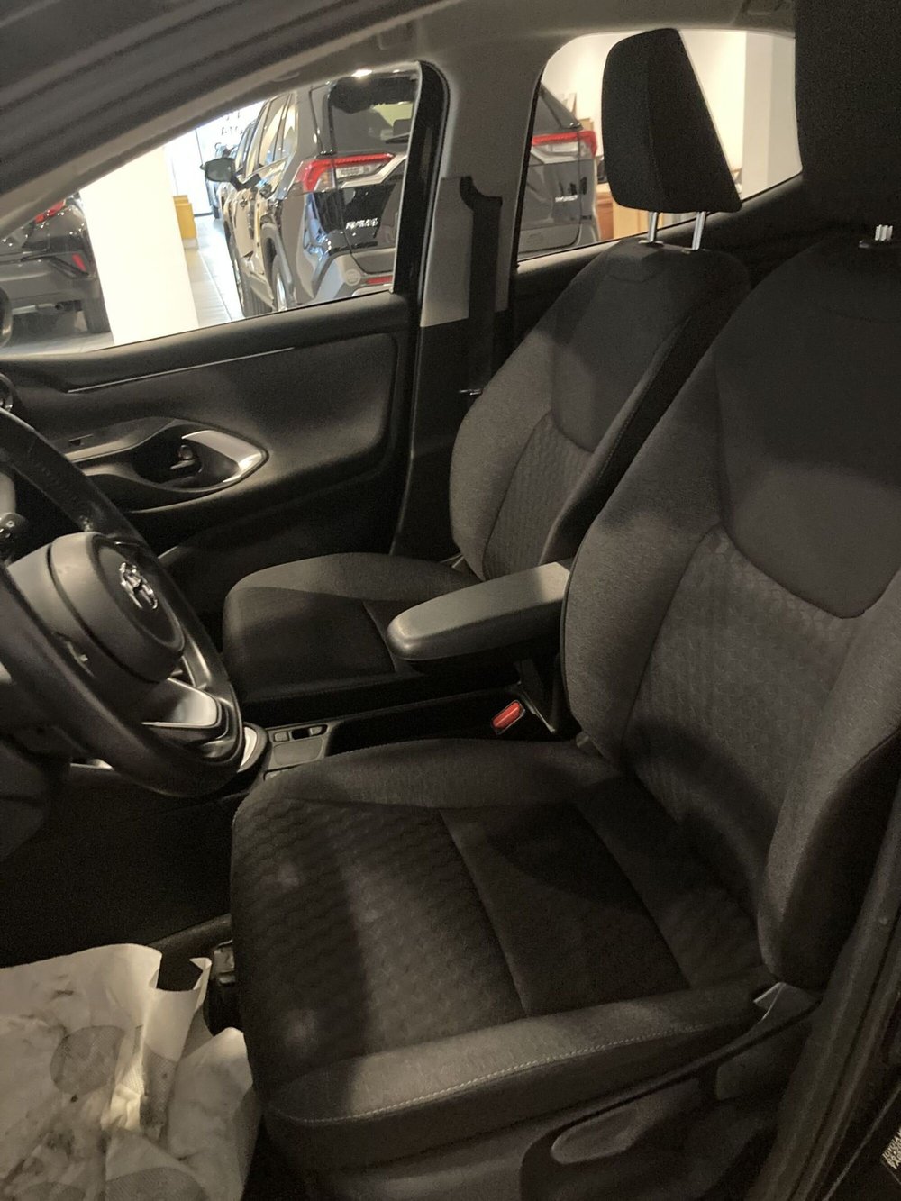 Toyota Yaris usata a Barletta-Andria-Trani (8)