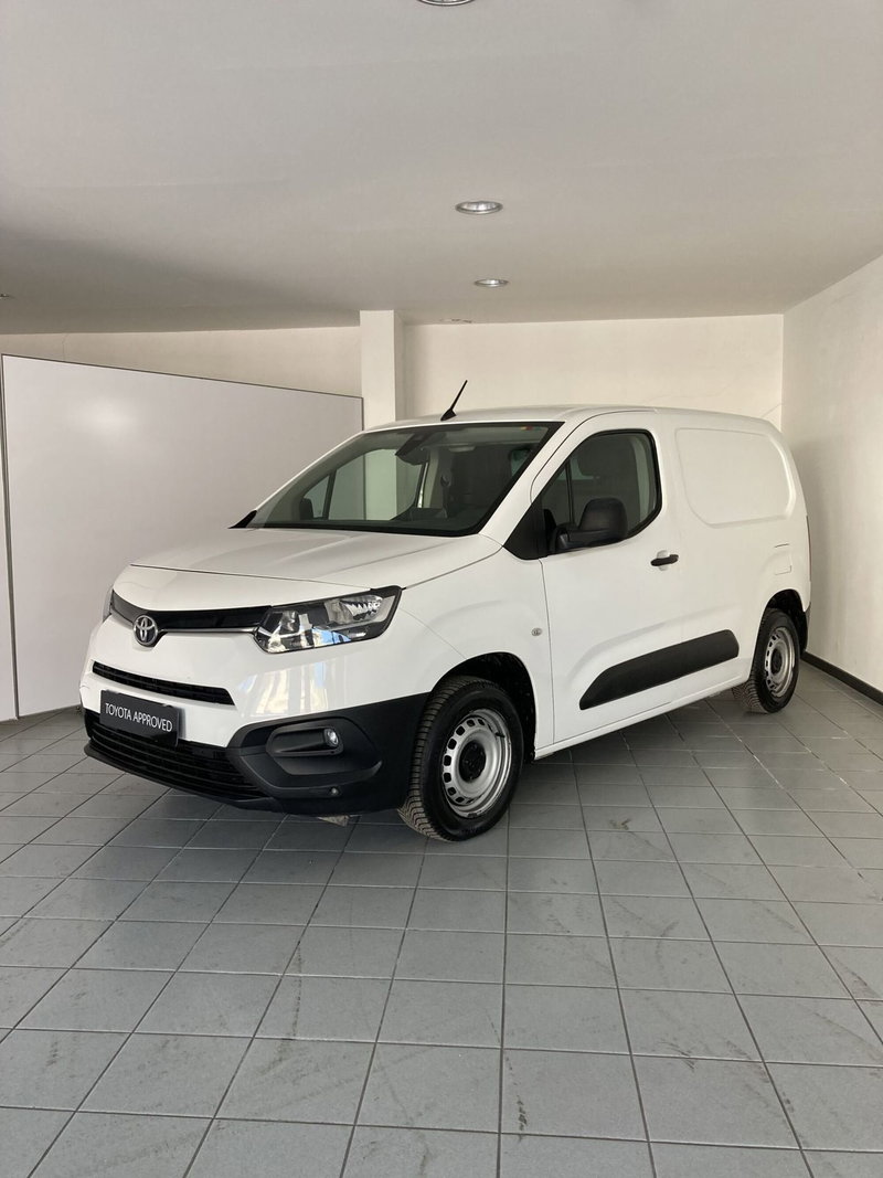 Toyota Proace City Furgone usata a Barletta-Andria-Trani