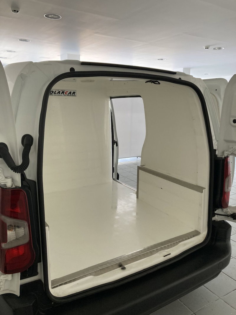 Toyota Proace City Furgone usata a Barletta-Andria-Trani (10)