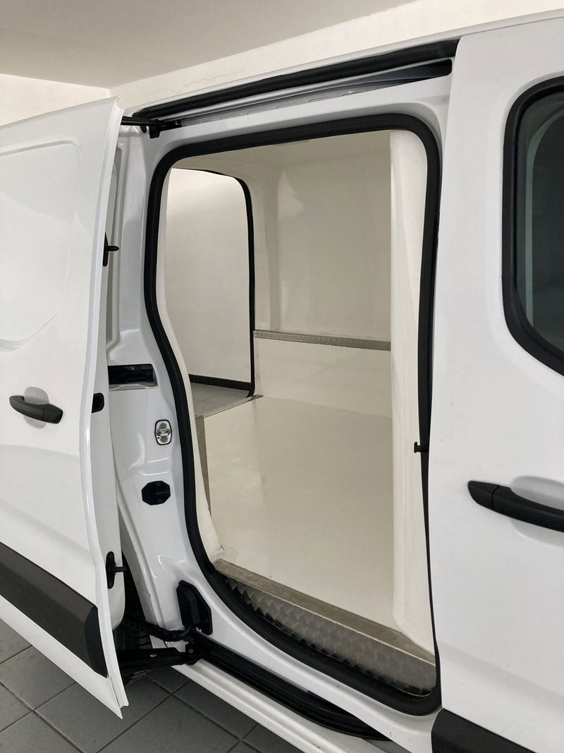 Toyota Proace City Furgone usata a Barletta-Andria-Trani (11)