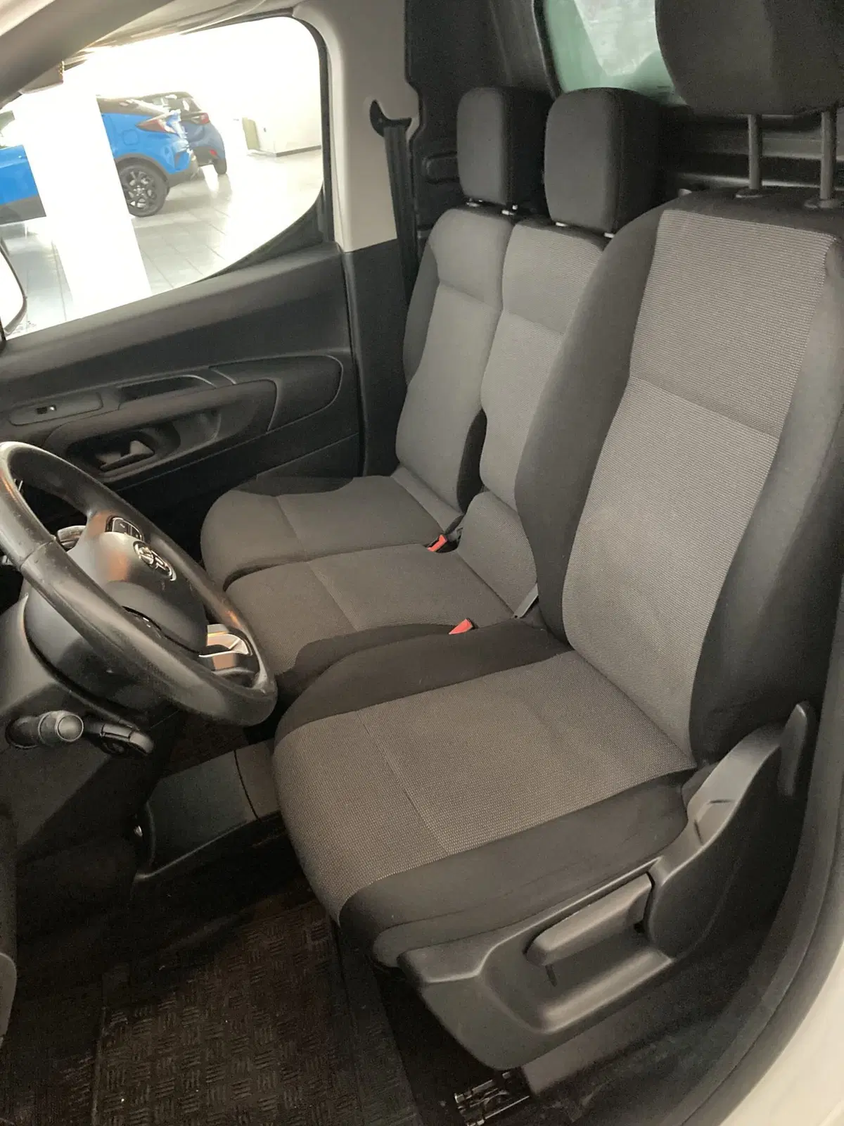 Toyota Proace City Furgone usata a Barletta-Andria-Trani (12)