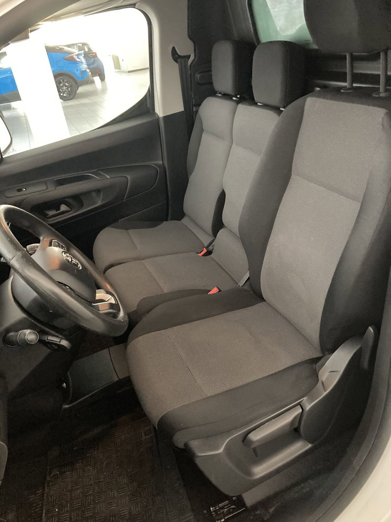 Toyota Proace City Furgone usata a Barletta-Andria-Trani (12)