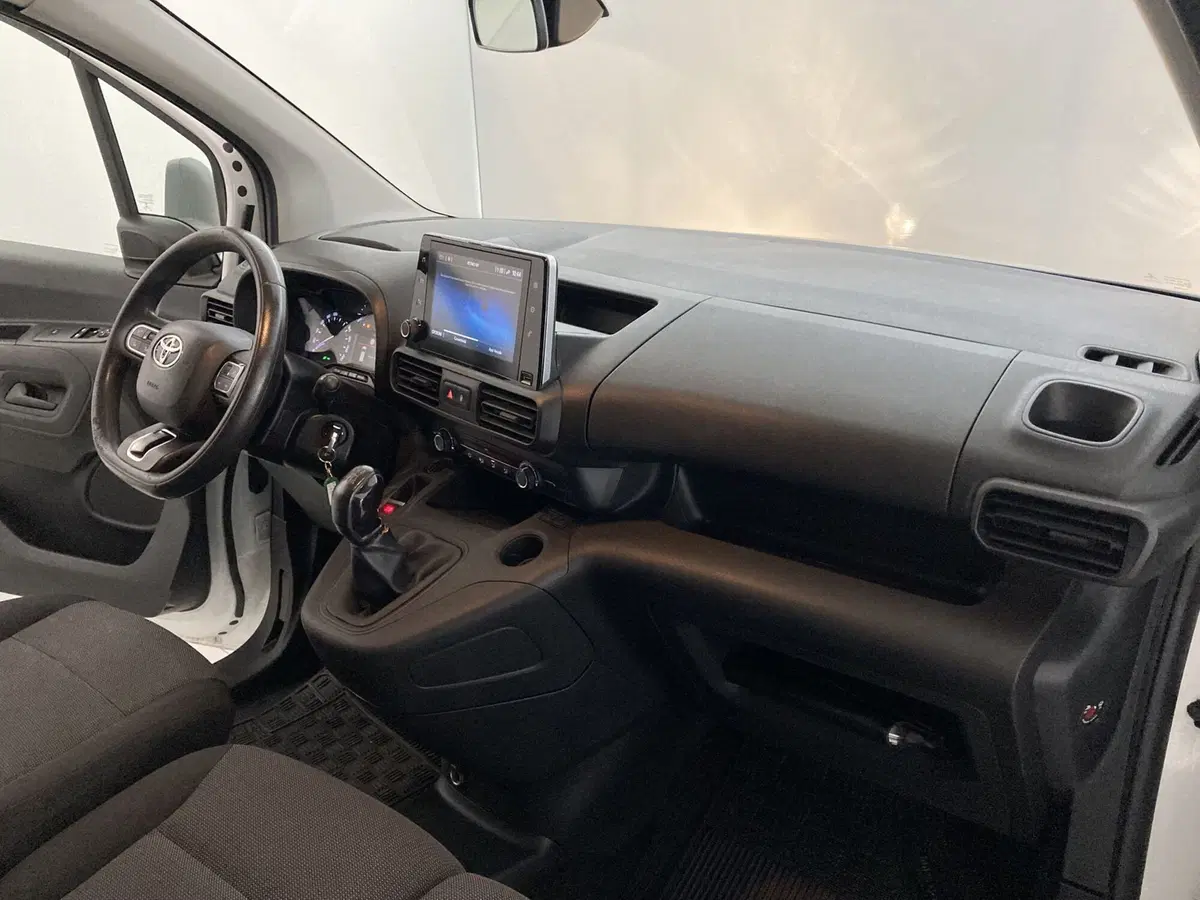 Toyota Proace City Furgone usata a Barletta-Andria-Trani (19)