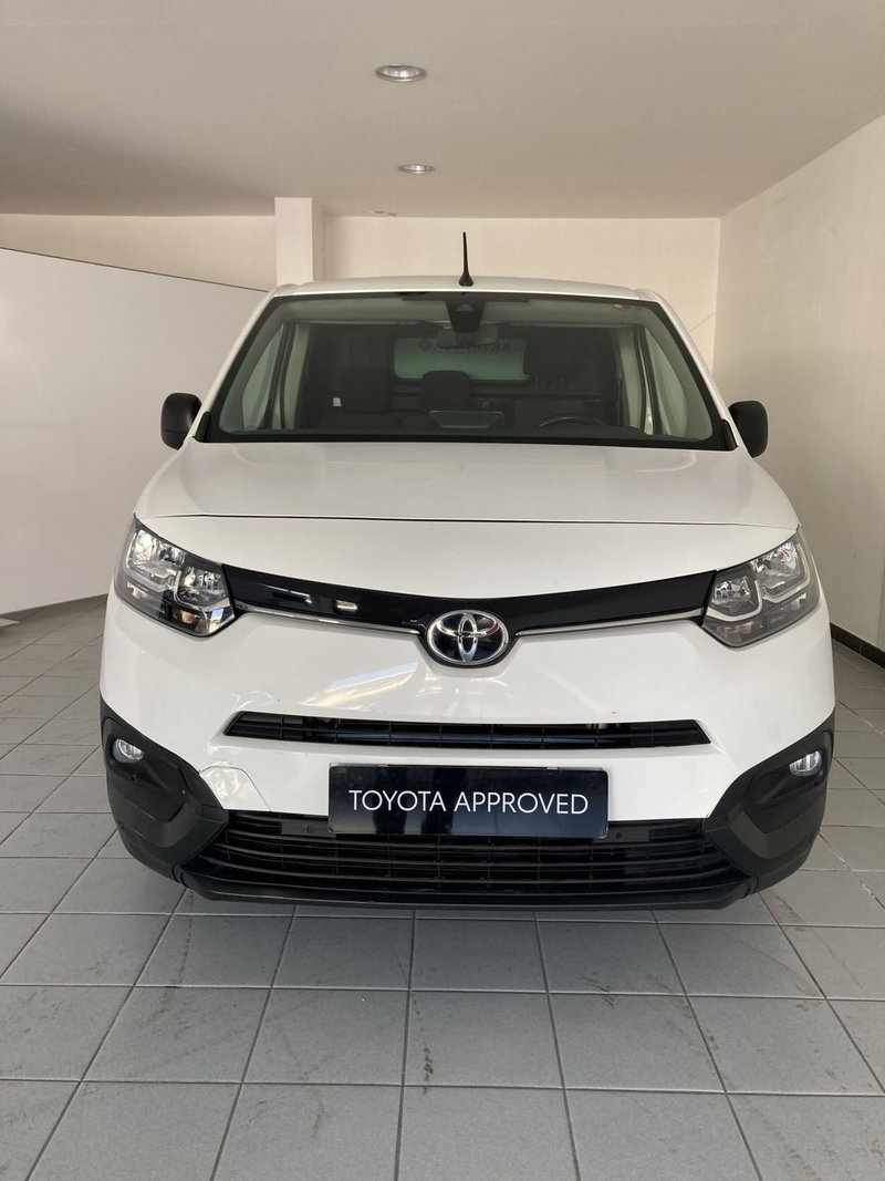 Toyota Proace City Furgone usata a Barletta-Andria-Trani (3)