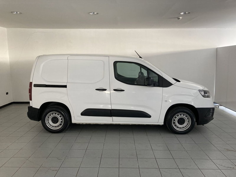 Toyota Proace City Furgone usata a Barletta-Andria-Trani (4)